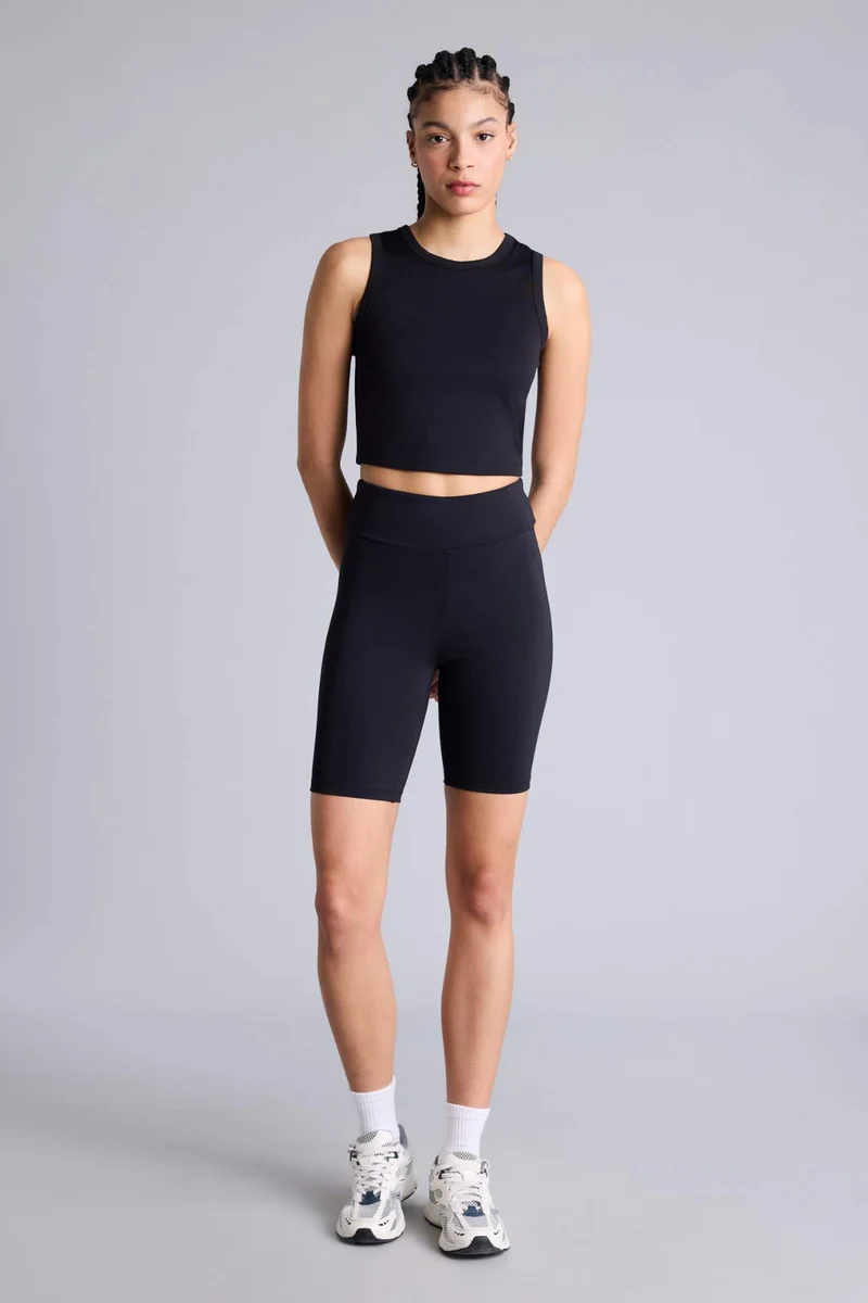 ديفاكتو Crew Neck Sports Crop Top