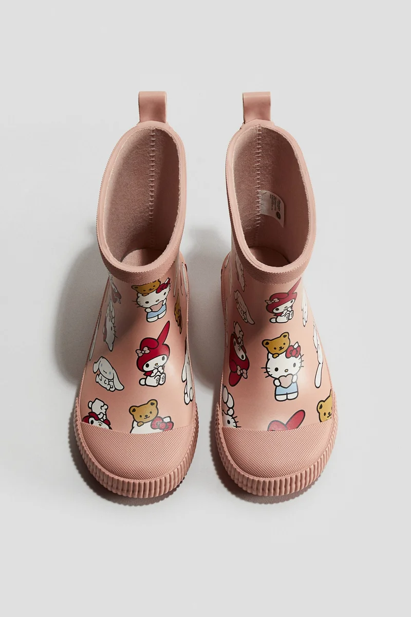 اتش اند ام حذاء ويلنغتون مزين بطبعات