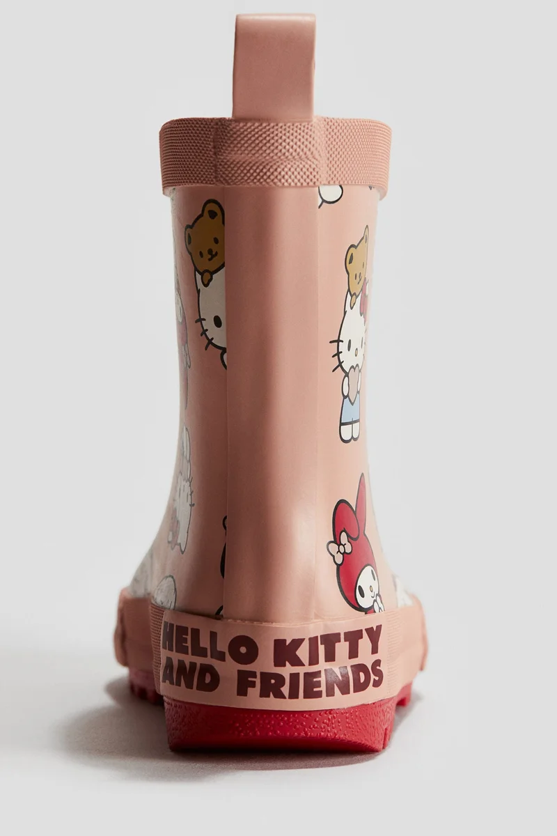 اتش اند ام حذاء ويلنغتون مزين بطبعات