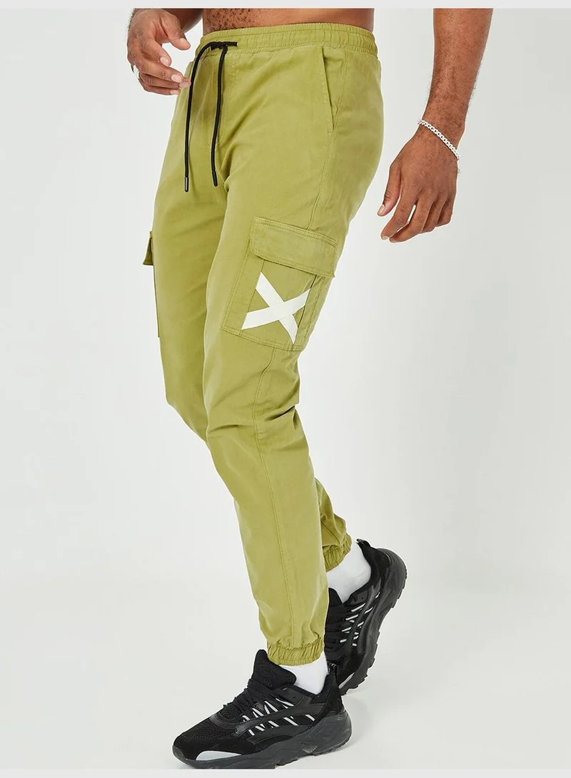 ستايلي Placement Print Cargo Sweatpants