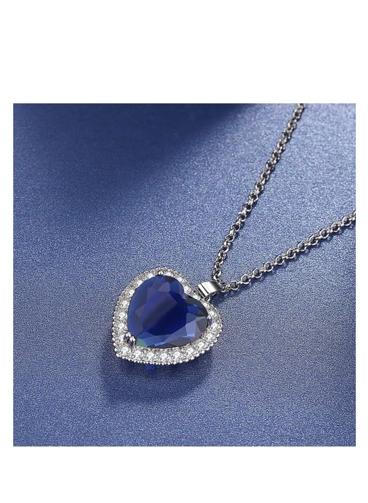 Y&D A blue gemstone necklace called the Heart of the Sea - Image 1