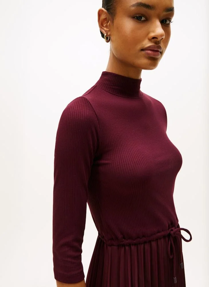 TOMMY HILFIGER Pleated Crew Neck Midi Dress
