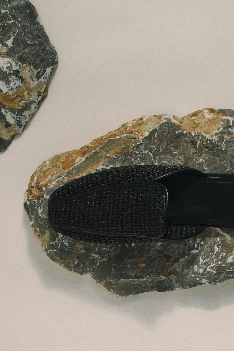 اتش اند ام شورتات كتان بقصة مريحة