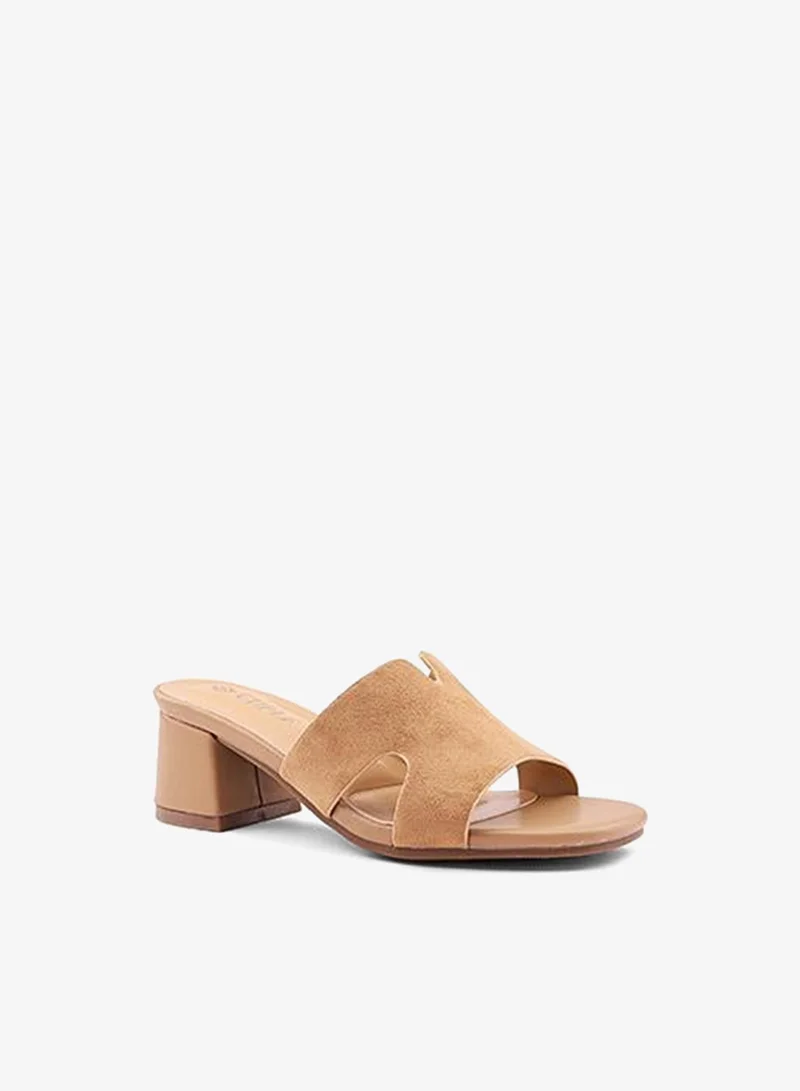 كابلي كعب عالٍ بكعب مربع وحزام للكاحل للبنات