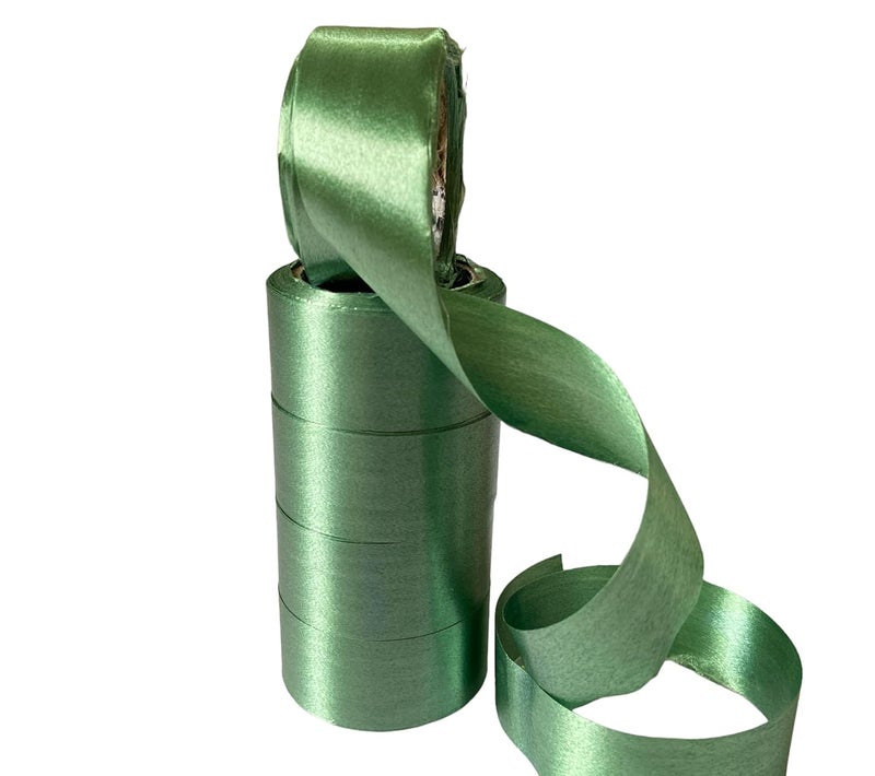 إسكدنيا Plastic Curling Ribbon for DIY, Birthday, Wedding Decorations and tie up Gift Packages.(Pack of 5 roll) 8mtr Each roll(40mtr) Color- Green - Image 3