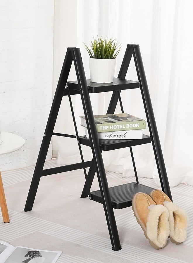 دبليو آي أن سلم قابل للطي بثلاث درجات مع دواسة مضادة للانزلاق، سلم ألومنيوم عالي التحمل يتحمل حتى 150 كجم، سلم مطبخ/خزانة صغير للبالغين/الأطفال، سلم خفيف الوزن بدواسة عريضة للمنزل، أسود - Image 2