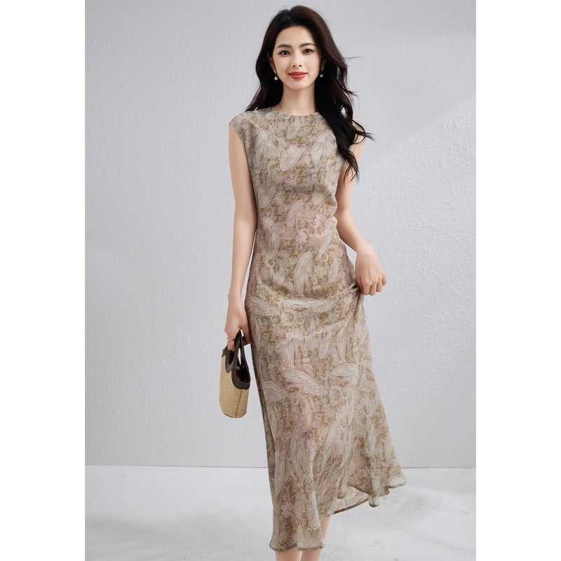 Elegant 100% Mulberry Silk Long Dress, Round Neck, A-Line, Light Green - Image 2