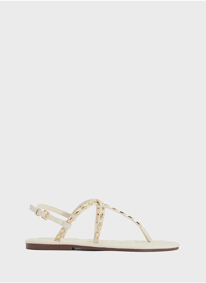 جينجر Studded Thong Sandal