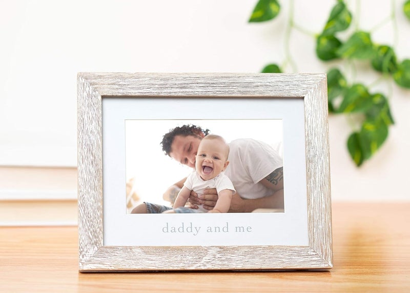 pearhead Daddy and Me Picture Frame, Baby Photo Keepsake, Father's Day Gift, Gender-Neutral Nursery Decoration, 4" x 6" Display, Distressed Wood - Image 2