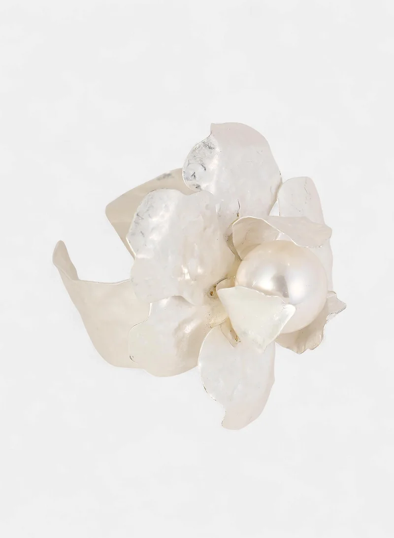 SOHI Flora-Bloom Statement Artificial Bracelet Jewellery