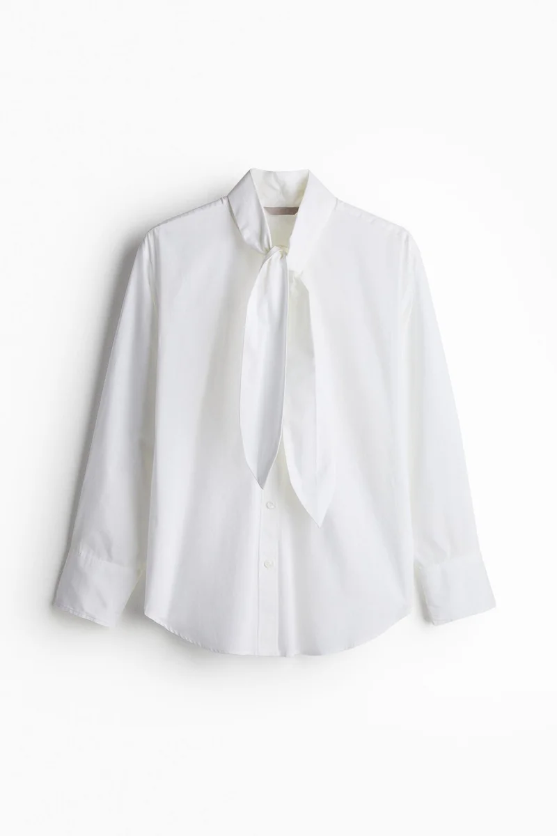 اتش اند ام بلوزة برباط على الرقبة