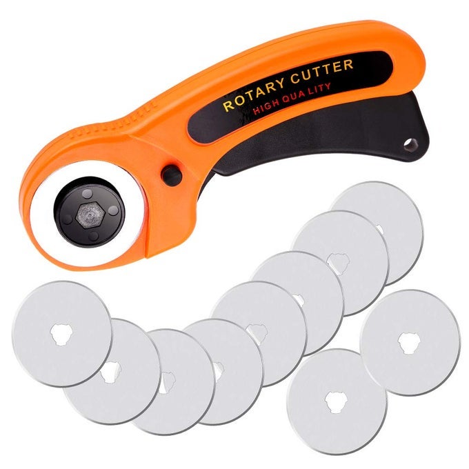 ROTARY CUTTER ROTARY FABRIC CUTTER WITH SAFETY LOCK INCLUDED EXTRA 10 PACK 45MM BLADES ROTARY CUTTER TOOL FOR QUILTING SEWING ARTS CRAFTS