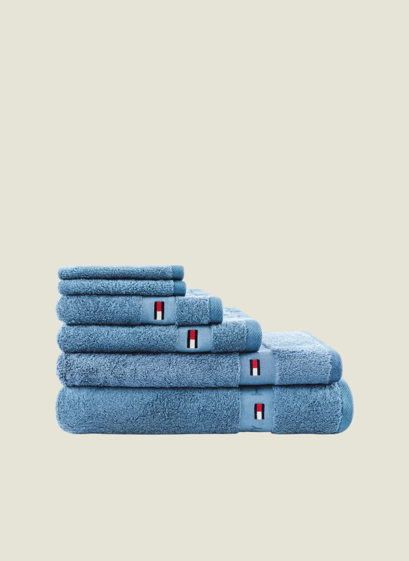 Tommy Hilfiger Tommy Hilfiger 520 GSM Legend Towel - 40x60cm