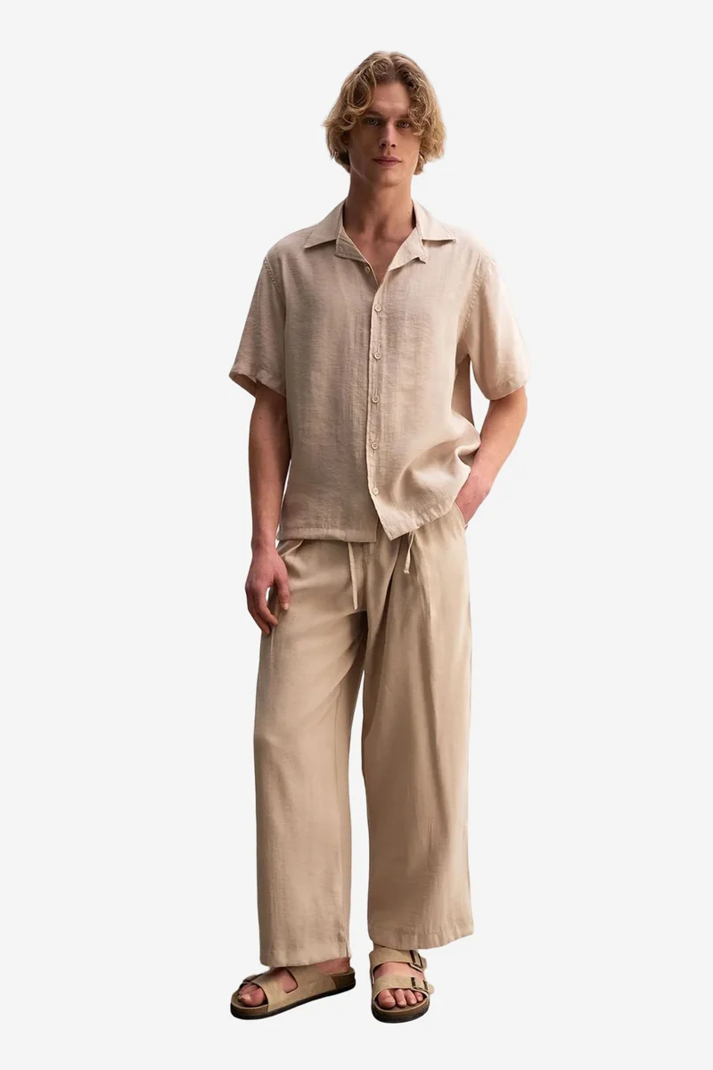 GIESTO Men's relaxed short sleeve woven shirt with tie detail