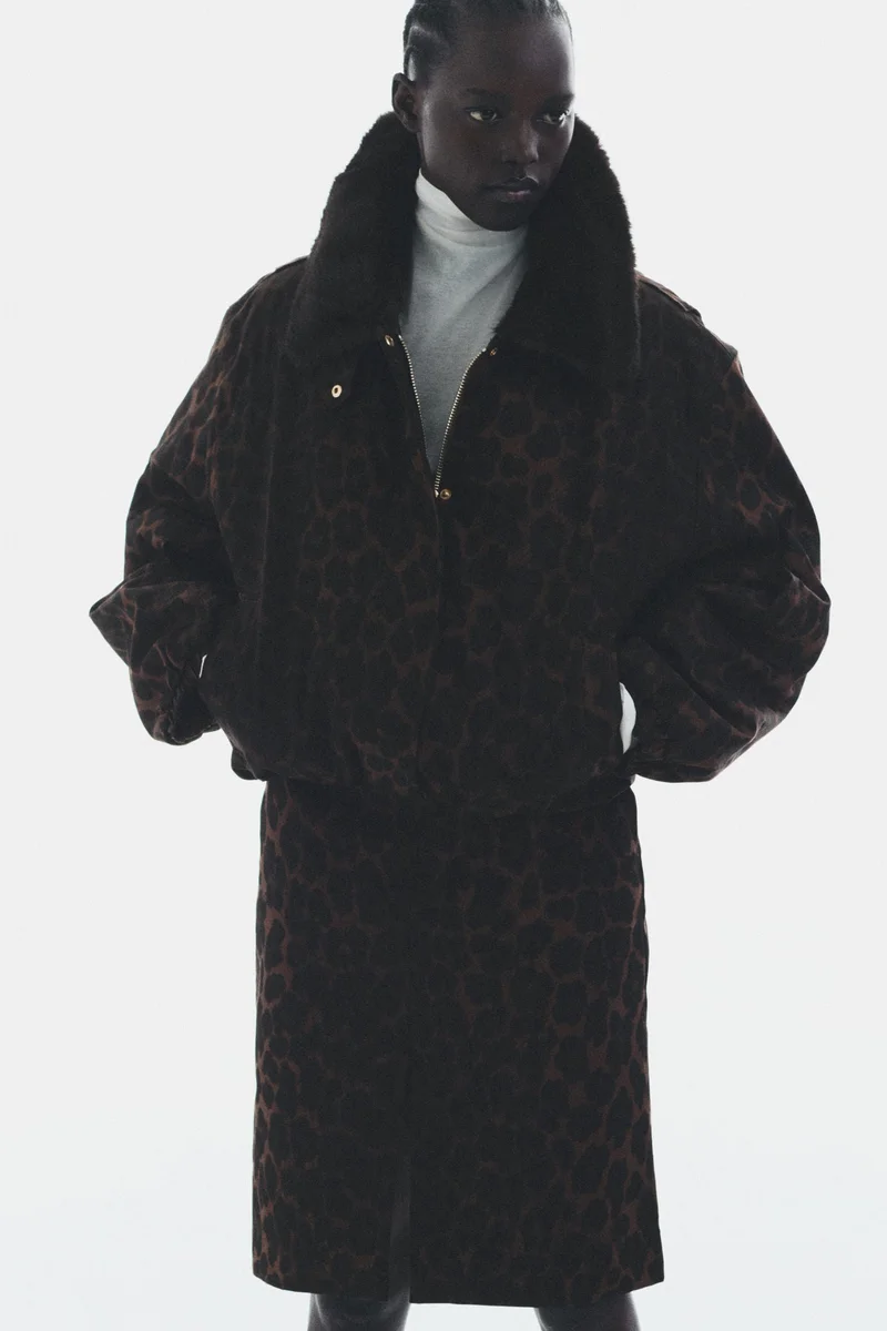 اتش اند ام تنورة ضيقة