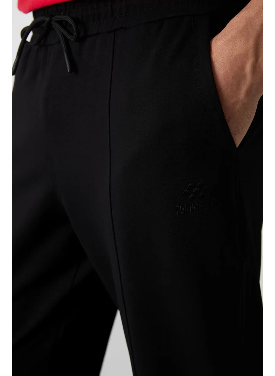 تومي لايف Black Cotton Soft Texture Comfort Fit Embroidered Men's Jogger - 82123