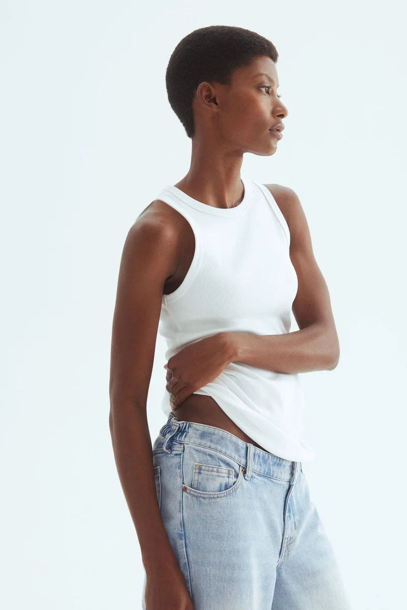 اتش اند ام جينز بقصّة واسعة لفترة الحمل وبعدها من تشكيلة ماما