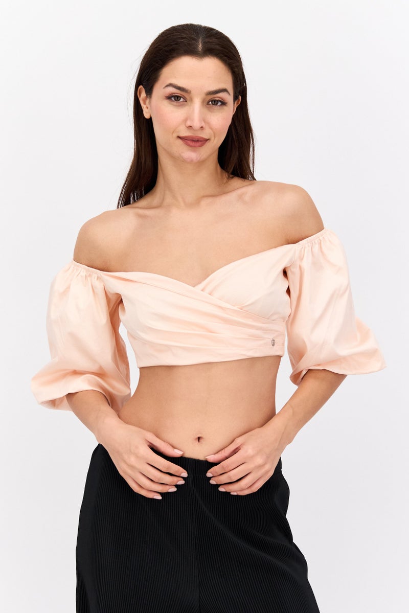 GUESS بلوزة نسائية بياقة قلبية وأكمام منتفخة، وردية - Image 1