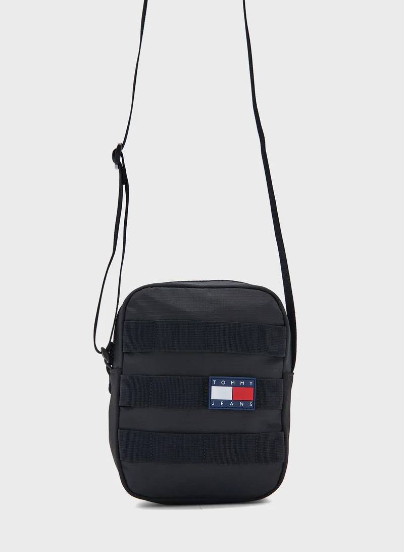 TOMMY JEANS Logo Crossbody Bag
