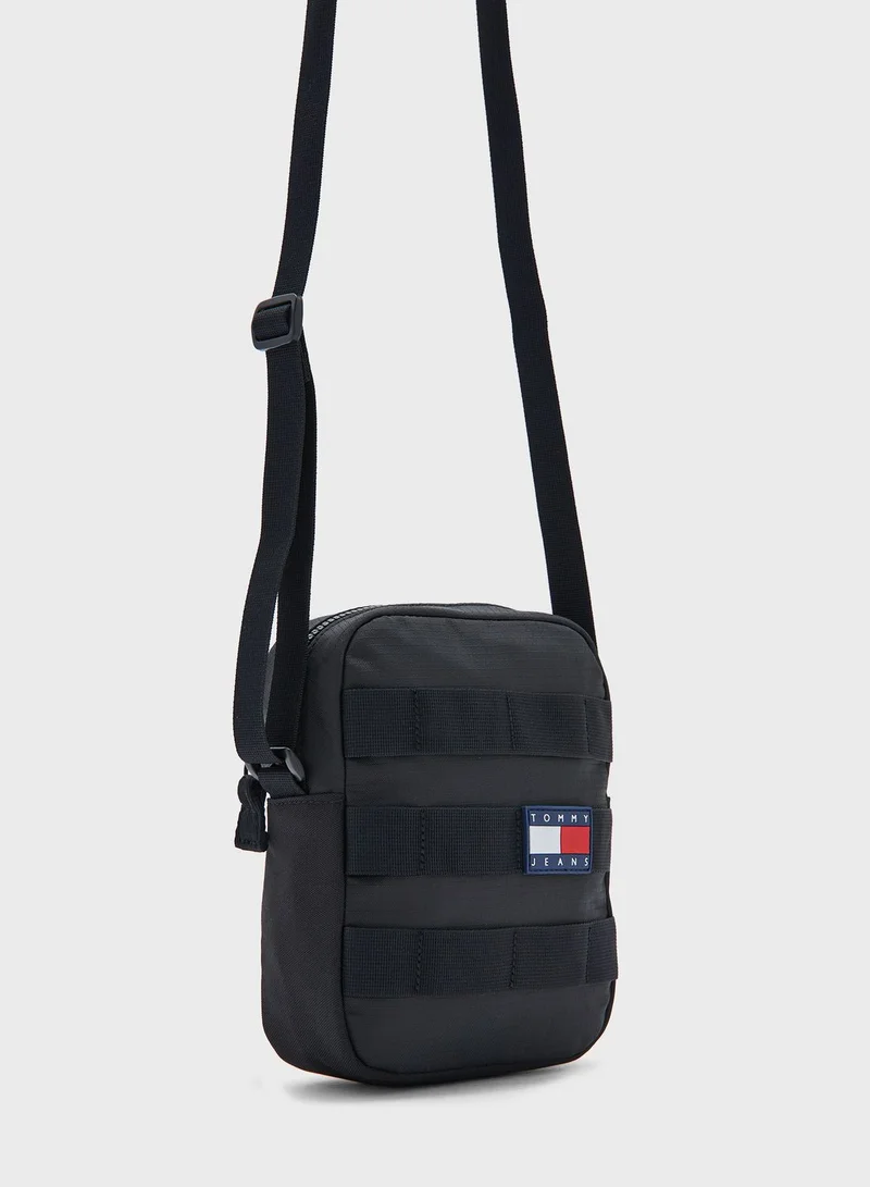 TOMMY JEANS Logo Crossbody Bag