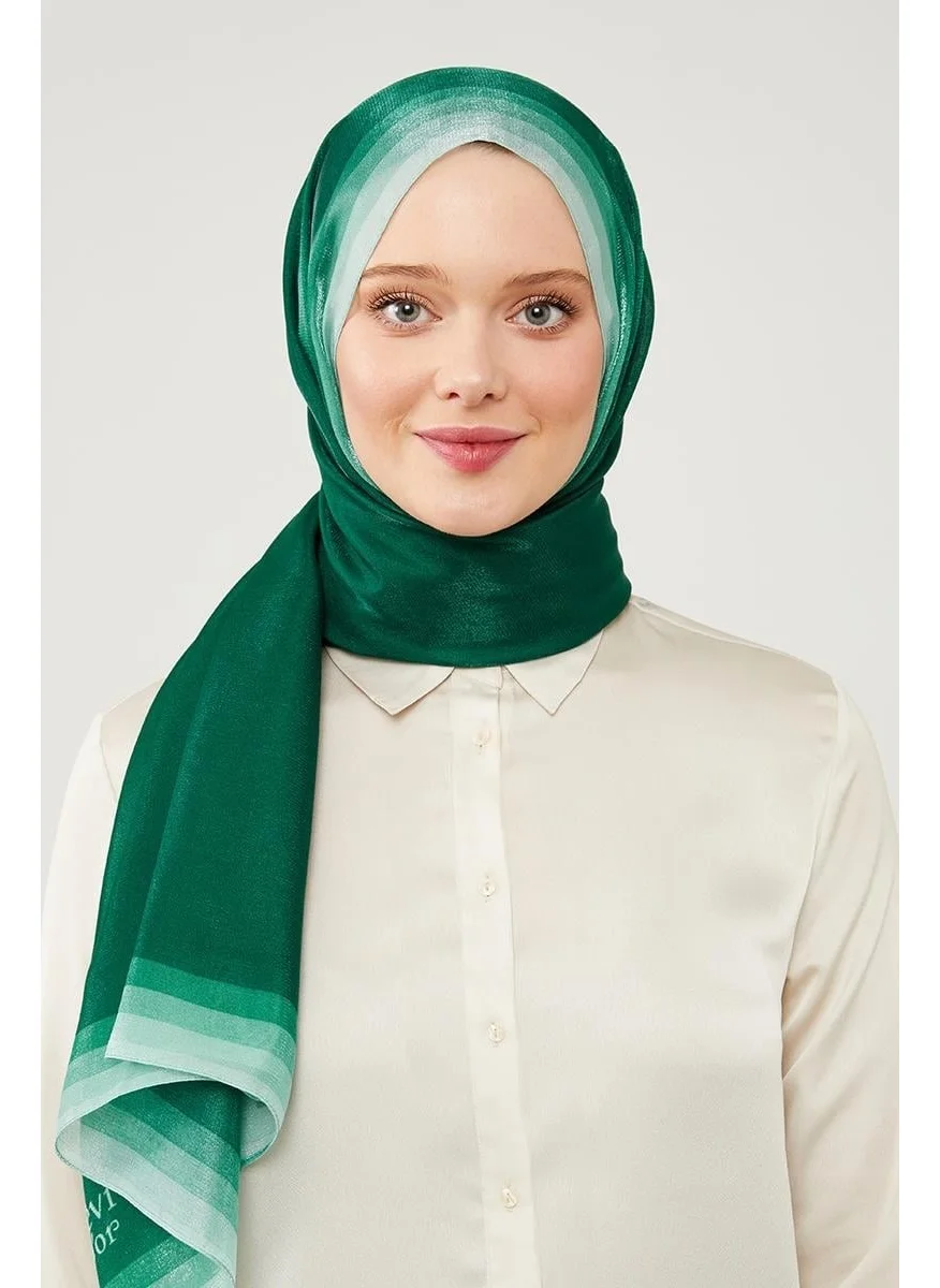 Levidor Emerald Color Gradient Amber Shawl