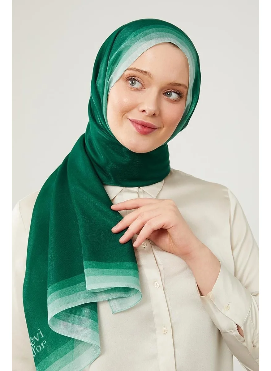 Levidor Emerald Color Gradient Amber Shawl