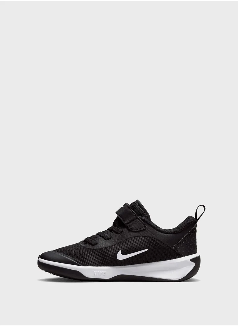 Nike Kids Omni Multi-Court Ps