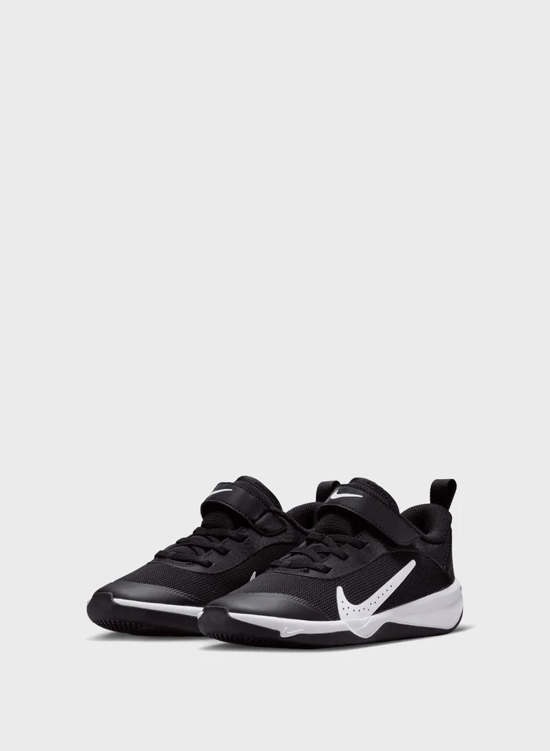 Nike Kids Omni Multi-Court Ps