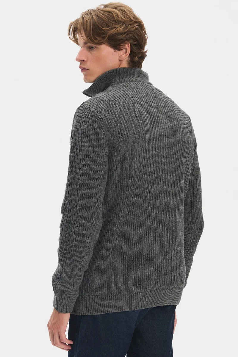 جون Men's Regular Fit Turtleneck Zippered Knitwear Sweater