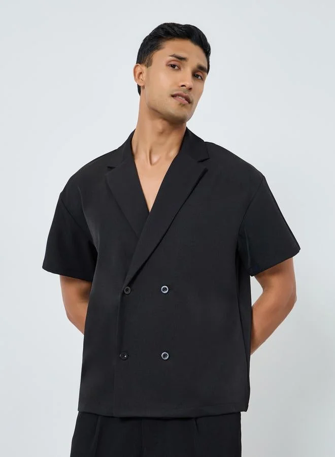 ستايلي قميص بصفين أزرار بقصة واسعة بياقة مطوية