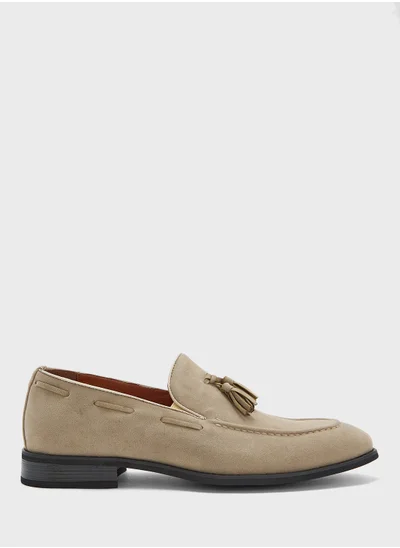 روبرت وود Tassel Detail Suede Loafers