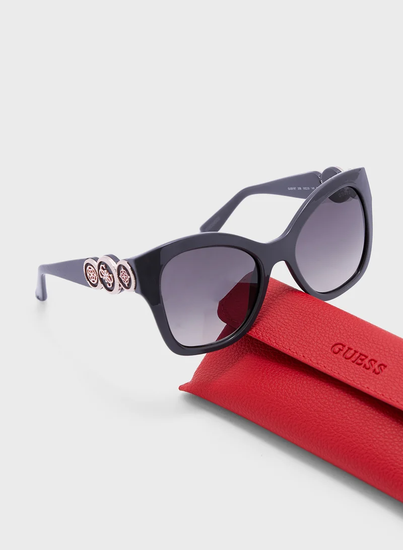 GUESS Oversized Sunglasses