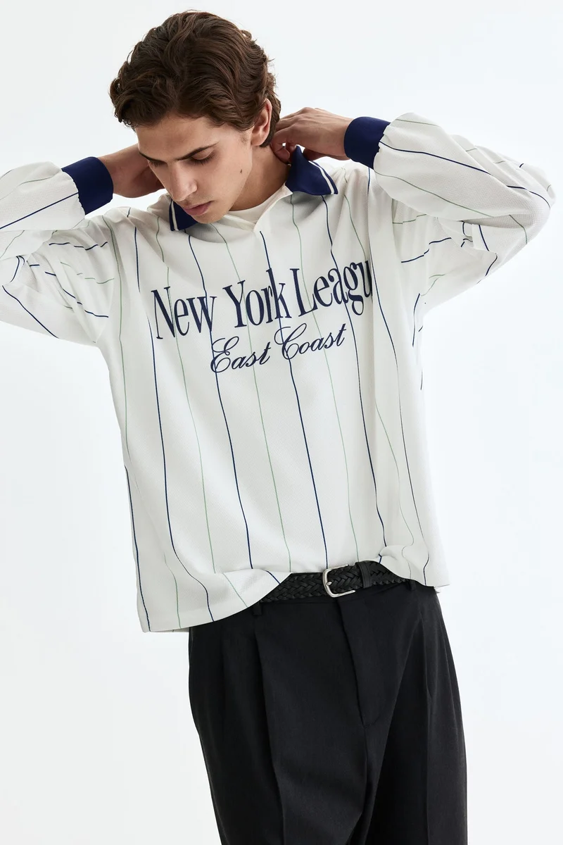 اتش اند ام قميص كرة قدم بقصّة فضفاضة