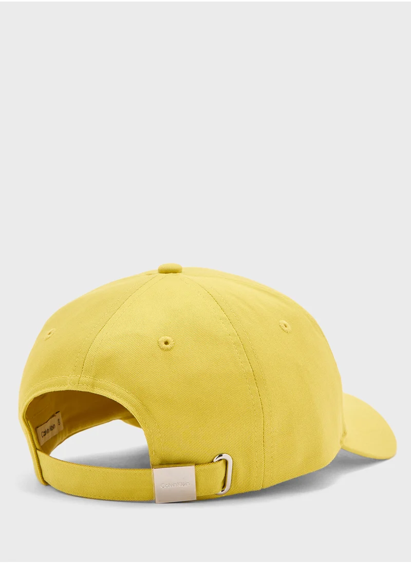 كالفن كلاين Metal Curved Peak Cap