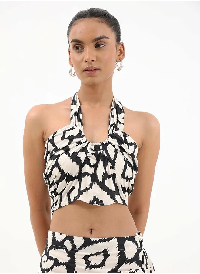 استوديو أول Radiant Grace Halter Co-Ord Set