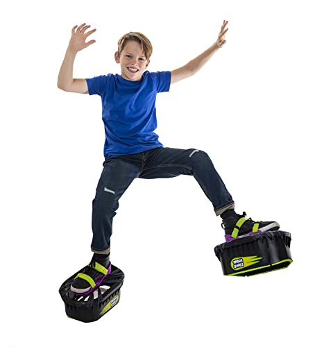 BIG TIME TOYS أحذية القمر القابلة للارتداد، ترامبولين صغيرة لقدمك، مقاس واحد، جديدة ومحسّنة، اقفز نحو المرح، متينة جداً، لا تتطلب أدوات للتجميع، تطوير رياضي، الحد الأقصى للوزن 130 رطل. - Image 1