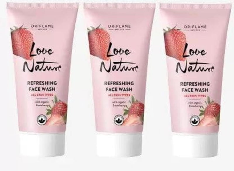 Oriflame Oriflame Sweden love nature refreshing face wash with organic strawberry 150 ml Pack of 3 - Image 4