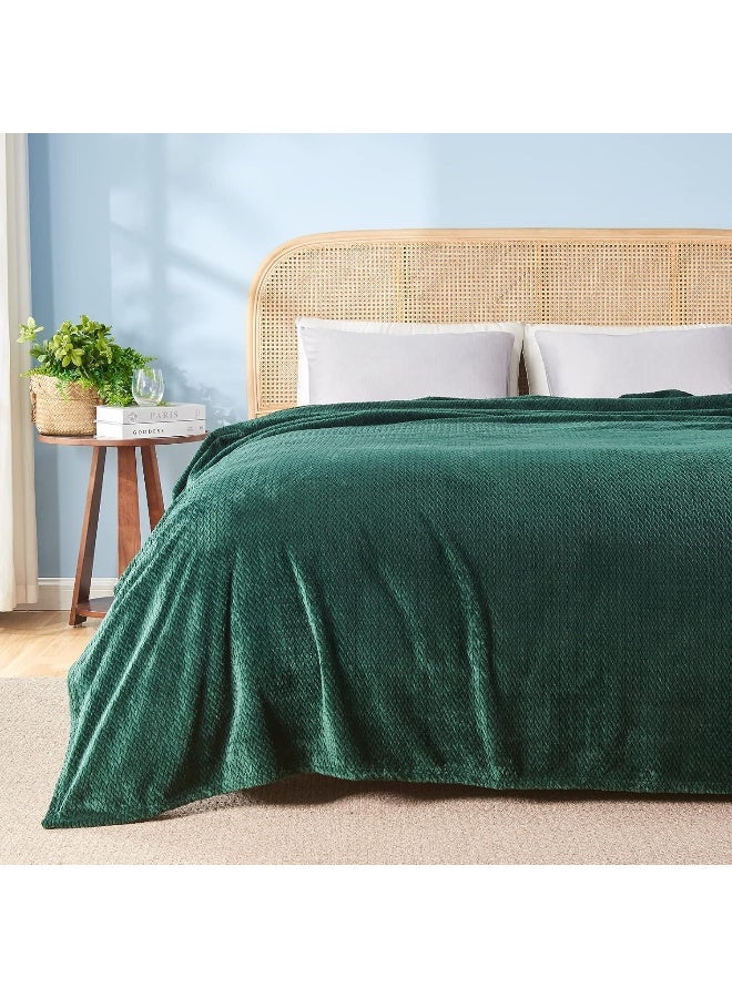 نيو كوزبلاي Newcosplay Super Super King Blanket Forest Green Premium Silky Flannel Leafe Leaves Bleant Lightweight Bed Alloy Season (Forest Green King ("x110" ")) - Image 3