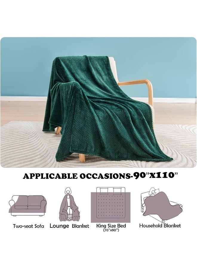 نيو كوزبلاي Newcosplay Super Super King Blanket Forest Green Premium Silky Flannel Leafe Leaves Bleant Lightweight Bed Alloy Season (Forest Green King ("x110" ")) - Image 4