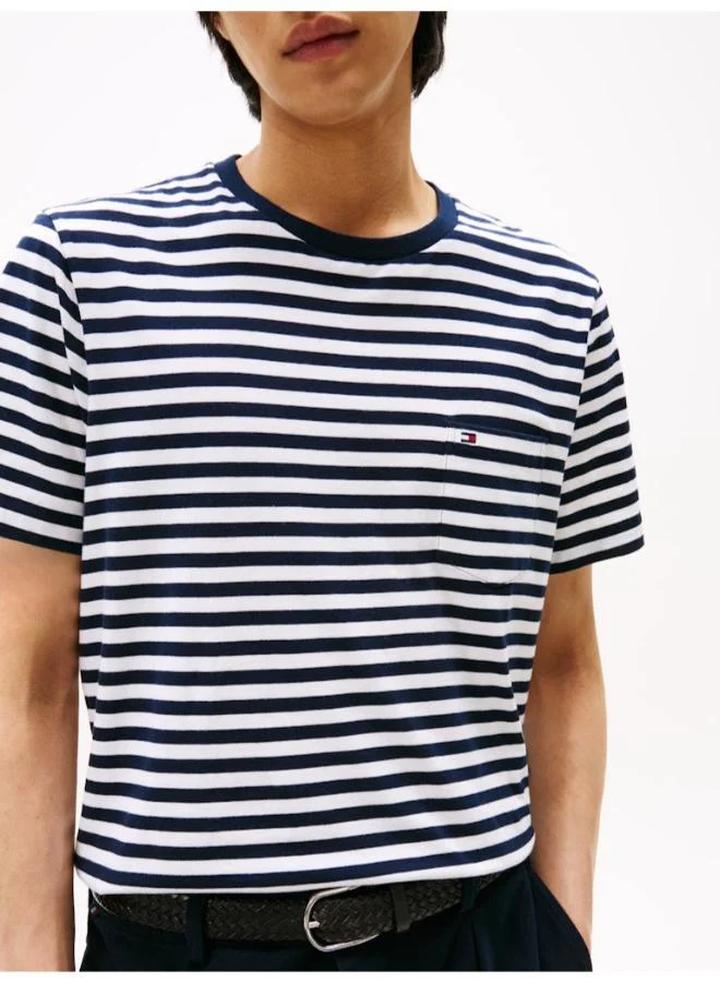 تومي هيلفيغر Stripe Patch Pocket Crew Neck T-Shirt