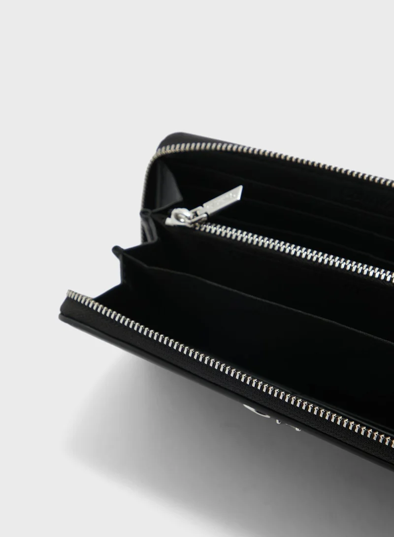 CALVIN KLEIN Quilted Large Trifold Wallet