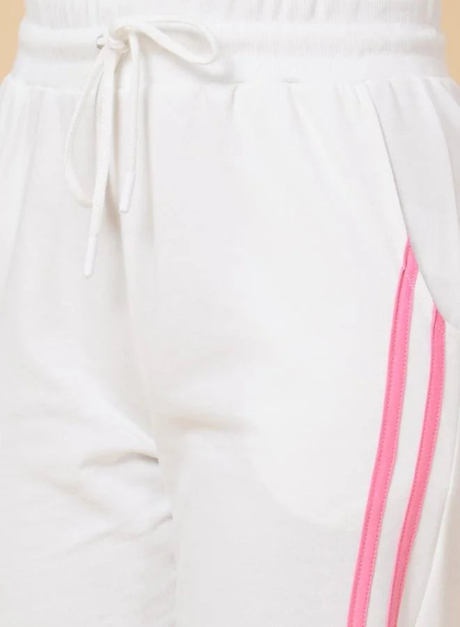 globus Globus Striped Regular Fit Side Stripes High-Rise Trousers