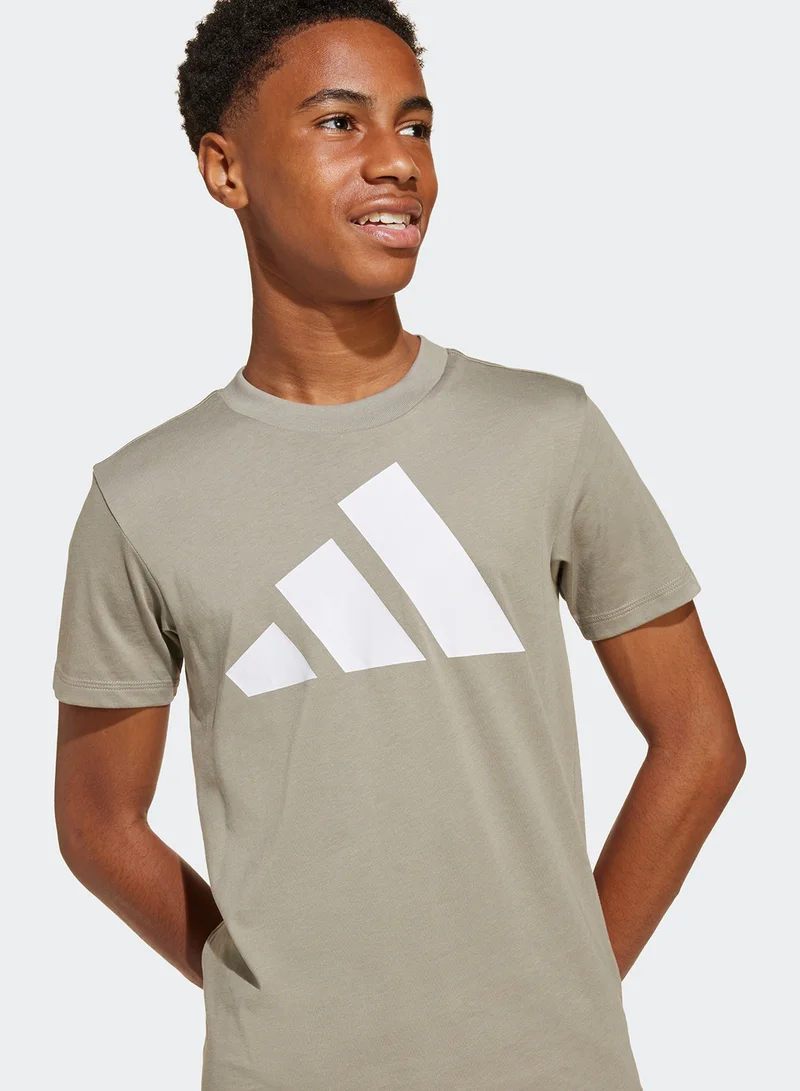 adidas تيشيرت أساسي للشباب