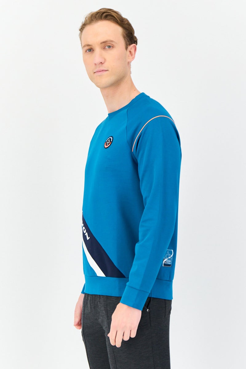 GIORDANO G-Motion Men Sportswear Fit Long Sleeves Training Sweatshirt, Teal Blue  - Image 2