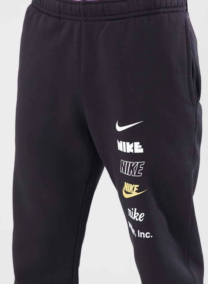 Nike Logo Club Cuffed Sweatpants