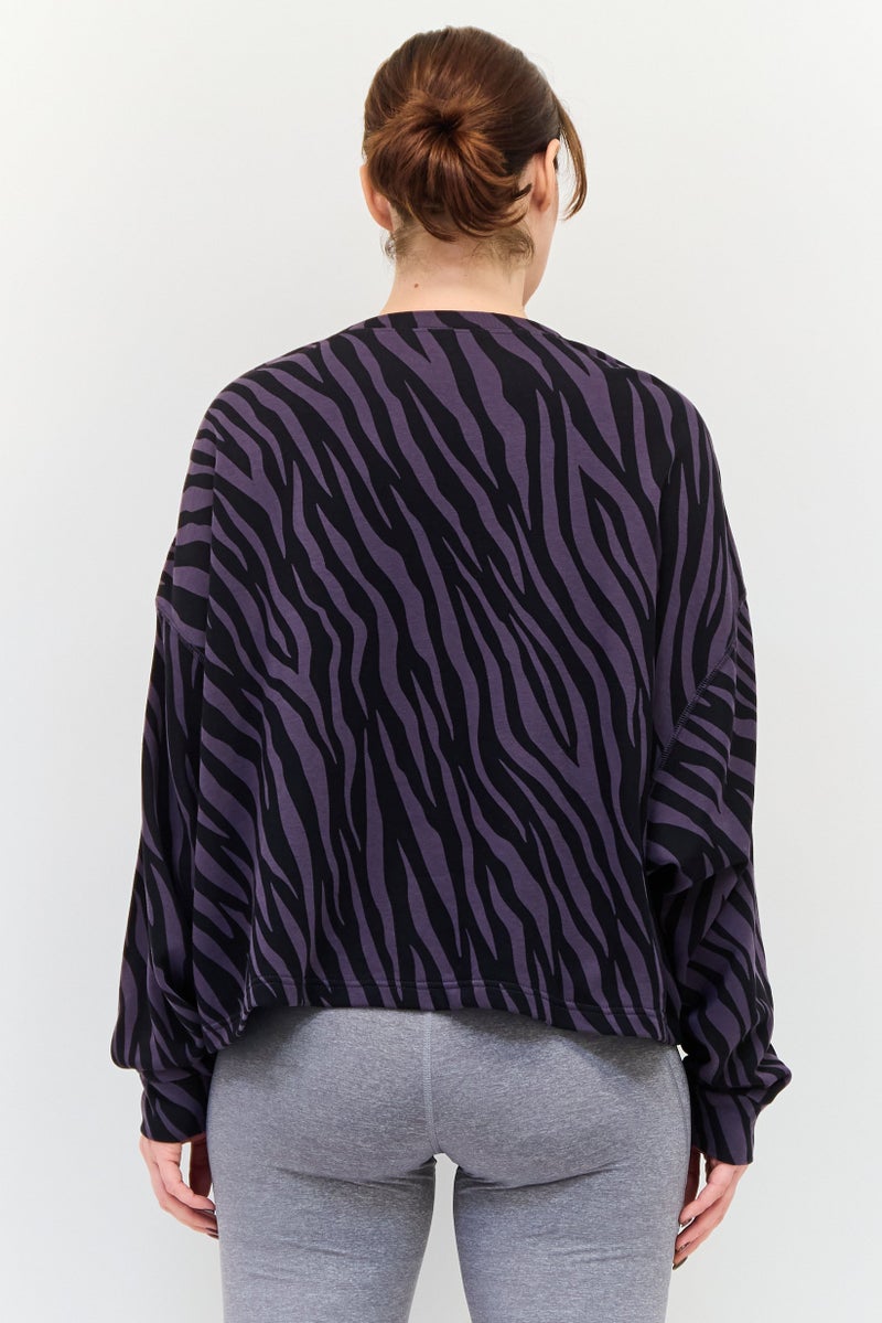 Nike Women Oversized Fit Long Sleeve Outdoor T-Shirt, Multicolor - Image 3