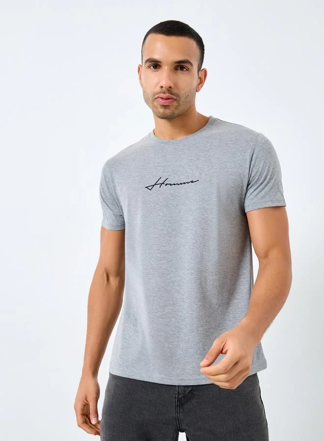 Styli Men Grey Slogan Print Crew Neck T-Shirt