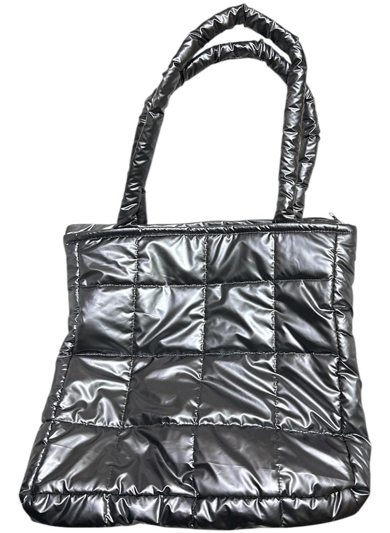 " An ideal large-sized women's shoulder bag lined with soft, water-resistant, high-quality fabric-