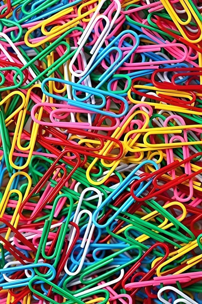 Toytle U Paper Clips, 28 mm Gem Clips, 100 PCS, Multi-Colored - Premium Metal Clips for Office, School & Home. Firm Grip, Secure Hold, Organize Documents - Image 5
