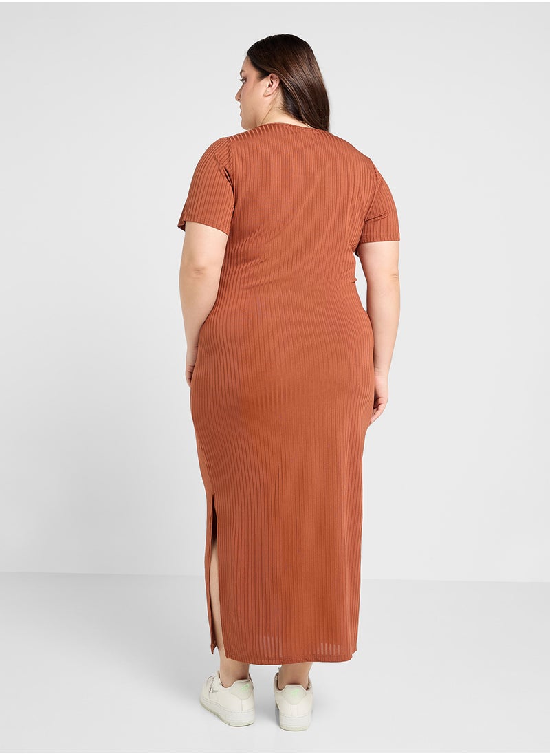 Ginger Plus - Ribbed Maxi Dress With Side Slit - Image 1